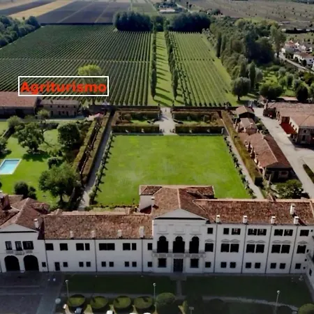 Dominio Di Bagnoli Agroturismo *